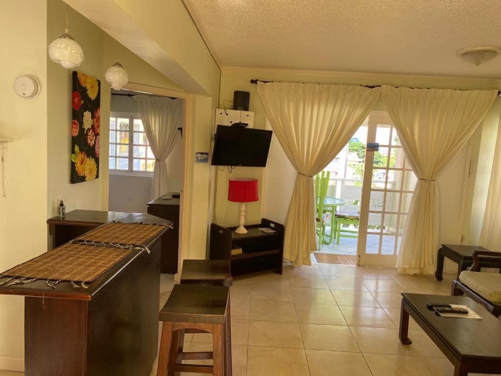 1 Bedroom Penthouse Suite 63 At Mystic Ridge Resort Ocho Rios Exterior photo